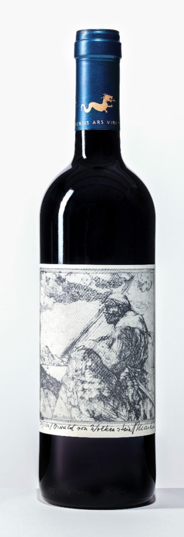 Een fles van Lamarein, de meest exclusieve wijn van Unterganzner