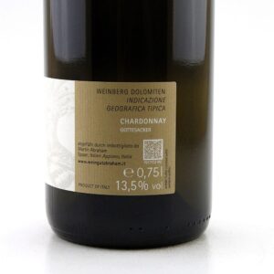 Chardonnay Gottesacker van Weingut Abraham van Martin Abraham en Marlies Abraham een chardonnay op hout